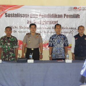 Sosialisasi dan Pendidikan Pemilih Ke Masyarakat Oleh Relawam Berbasis Keluarga