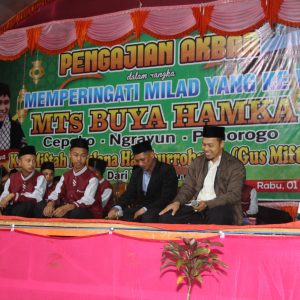 Pengajian Akbar di MTs BUYA HAMKA di Desa Cepoko