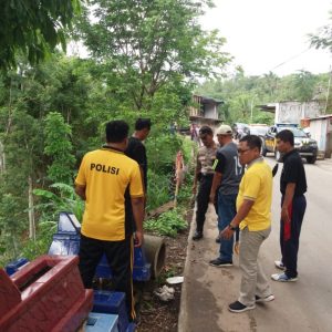 Surve Barikade jalan raya Ngrayun – Jajar