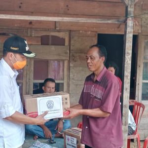 Kunjungan Camat Ngrayun di Tempat Lokasi Kebakaran rumah penduduk