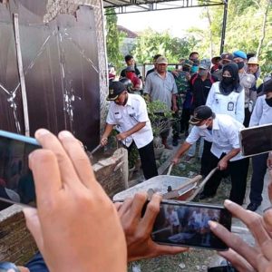 Misteri tembok pagar bu Mistun