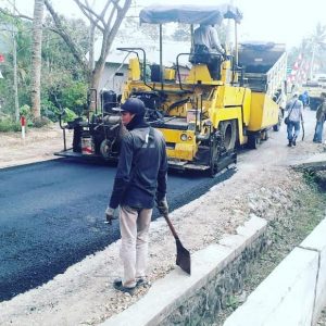 Pembangunan Jalan Poros Desa Mrayan