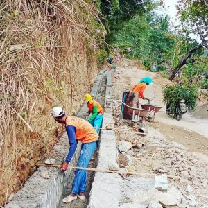 Progres pembuatan Saluran Air