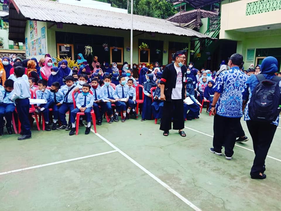 Vaksinasi untuk Anak Usia 6-11 Tahun