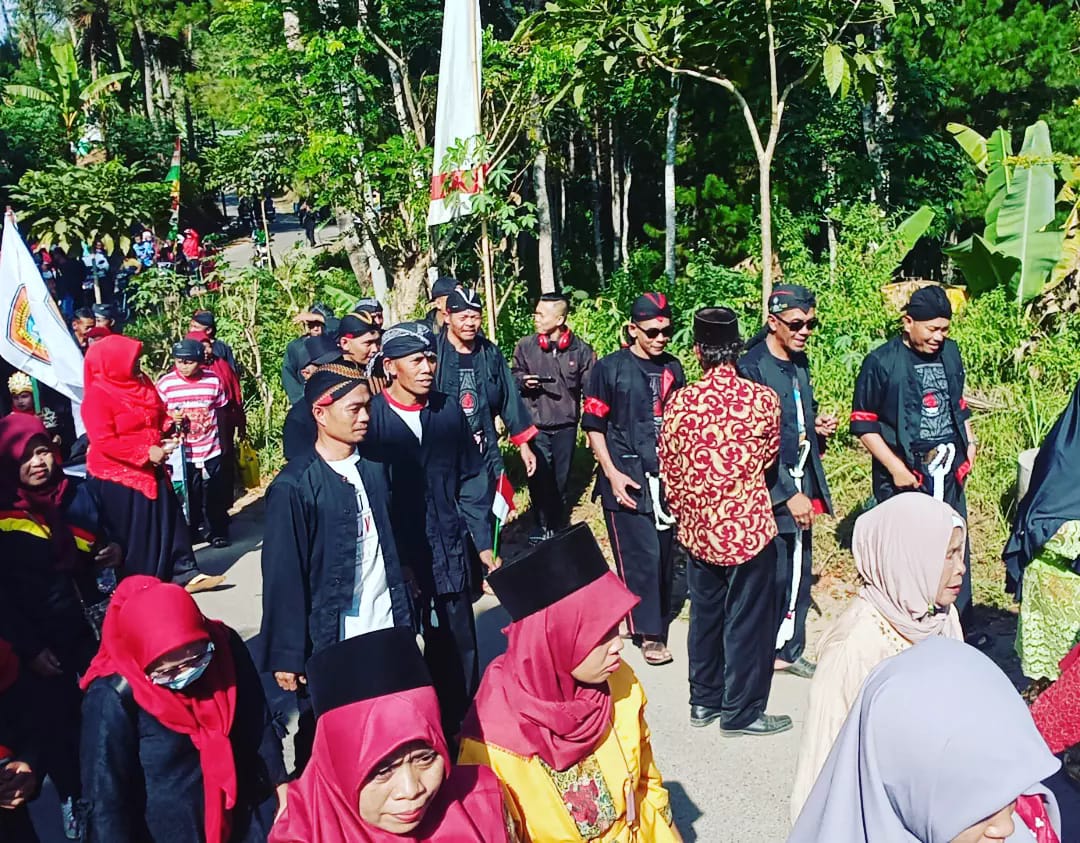 Pawai Tumpeng Proklamasi 17 Agustus 1945 Desa Mrayan