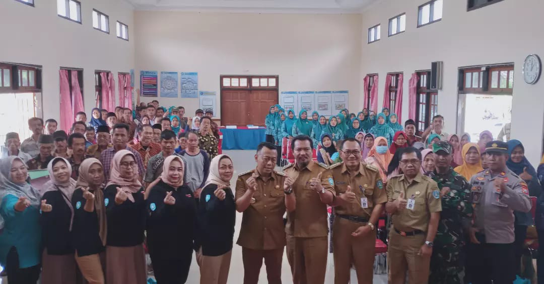 Penyaluran Bansos dari Tim Penggerak PKK Kabupaten