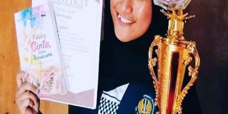 Juara Lomba Puisi Nasional