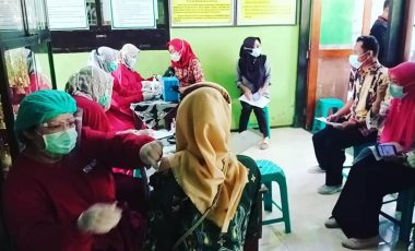 Vaksin bagi Tenaga Pendidik SMP
