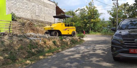 Peningkatan Jalan Ruas Slahung Ngrayun