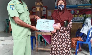 Pembagian Bantuan Langsung Tunai