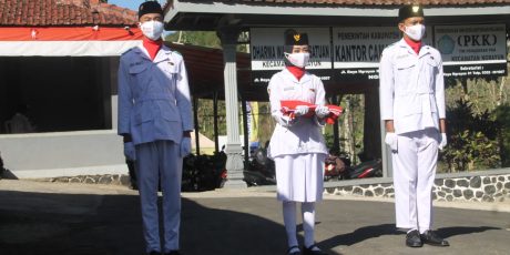 Upacara HUT RI ke 76